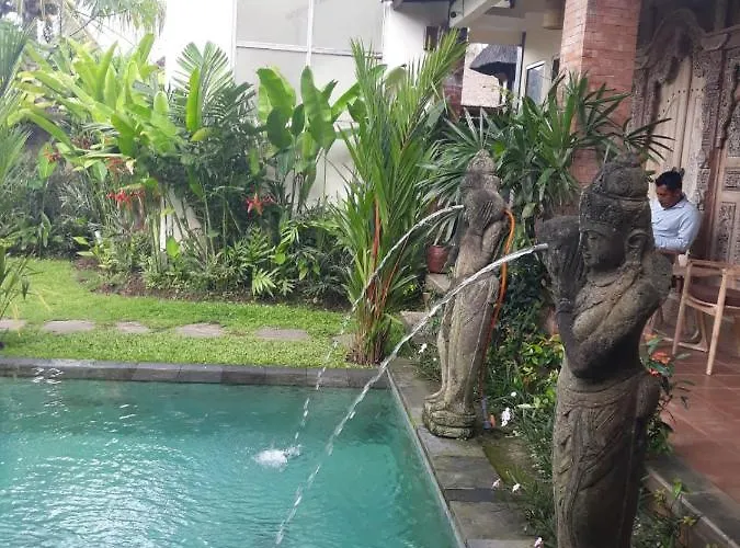 ホームステイ Semaya ウブド